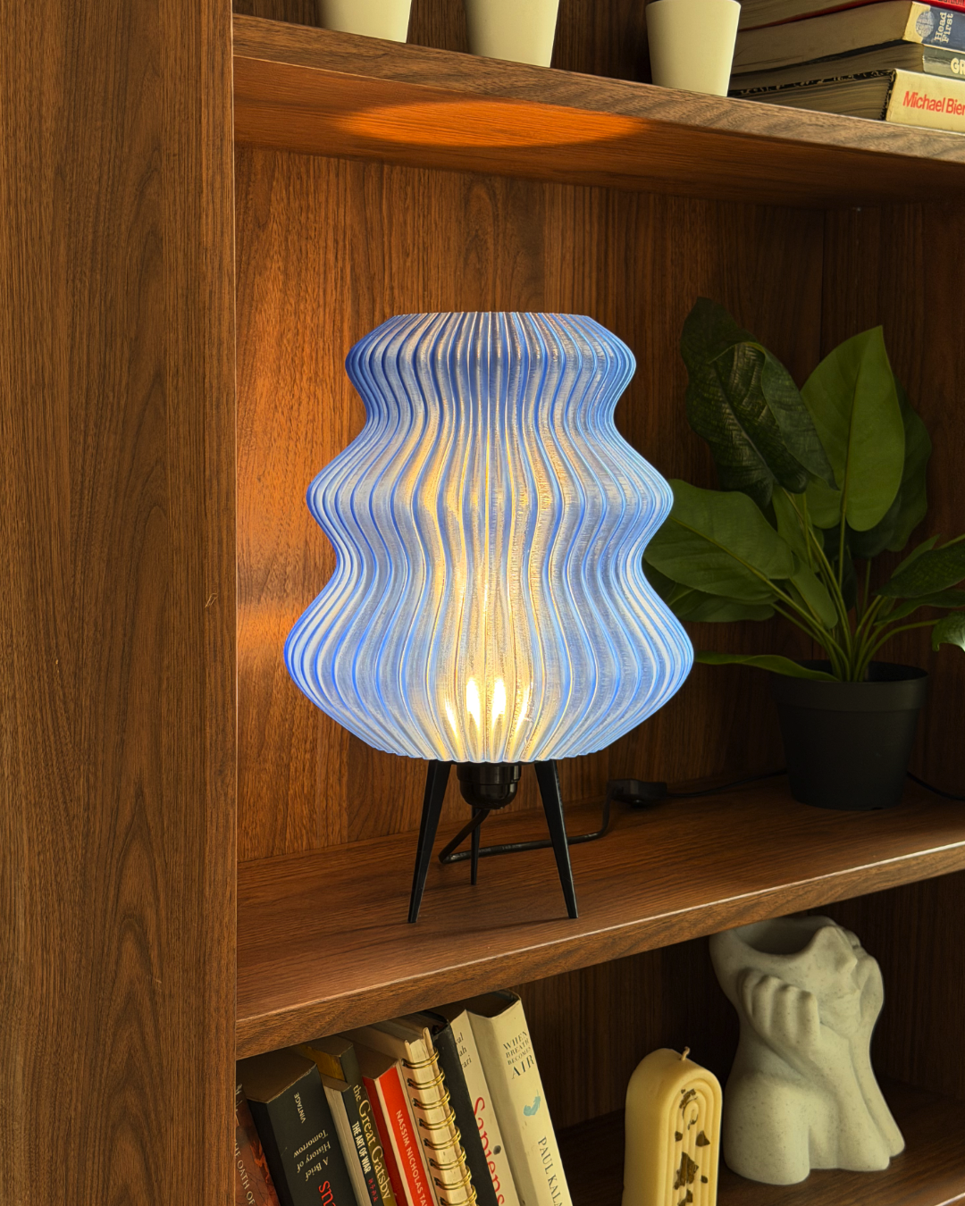 Solis Lamp