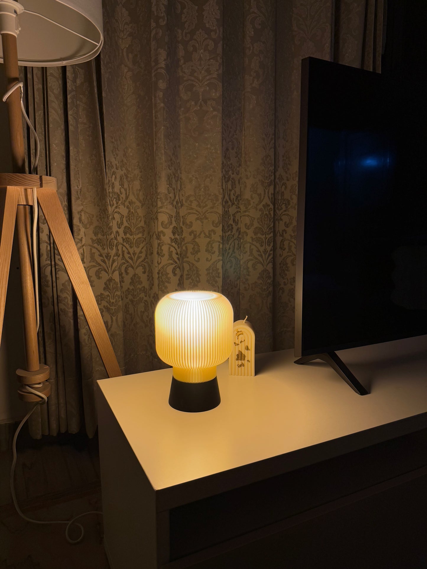 Lumina Hive Lamp