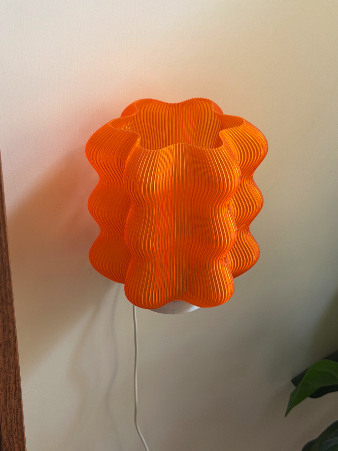 Solis Plug-In Wall Lamp