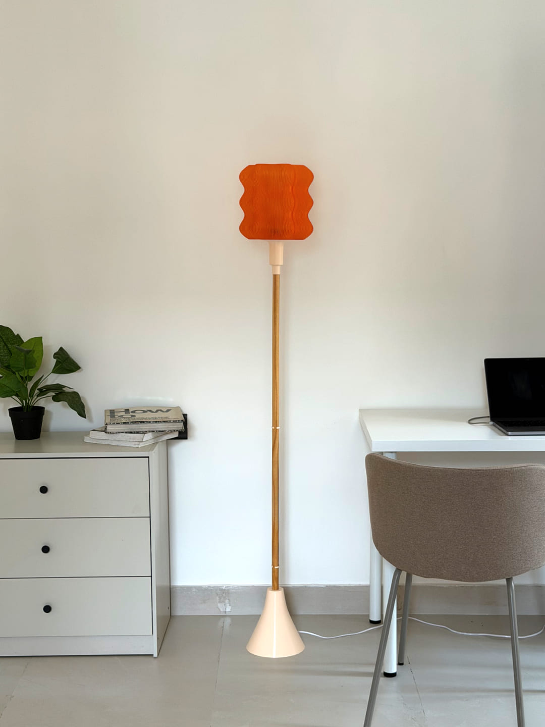 Ripple Wood Floor Lamp
