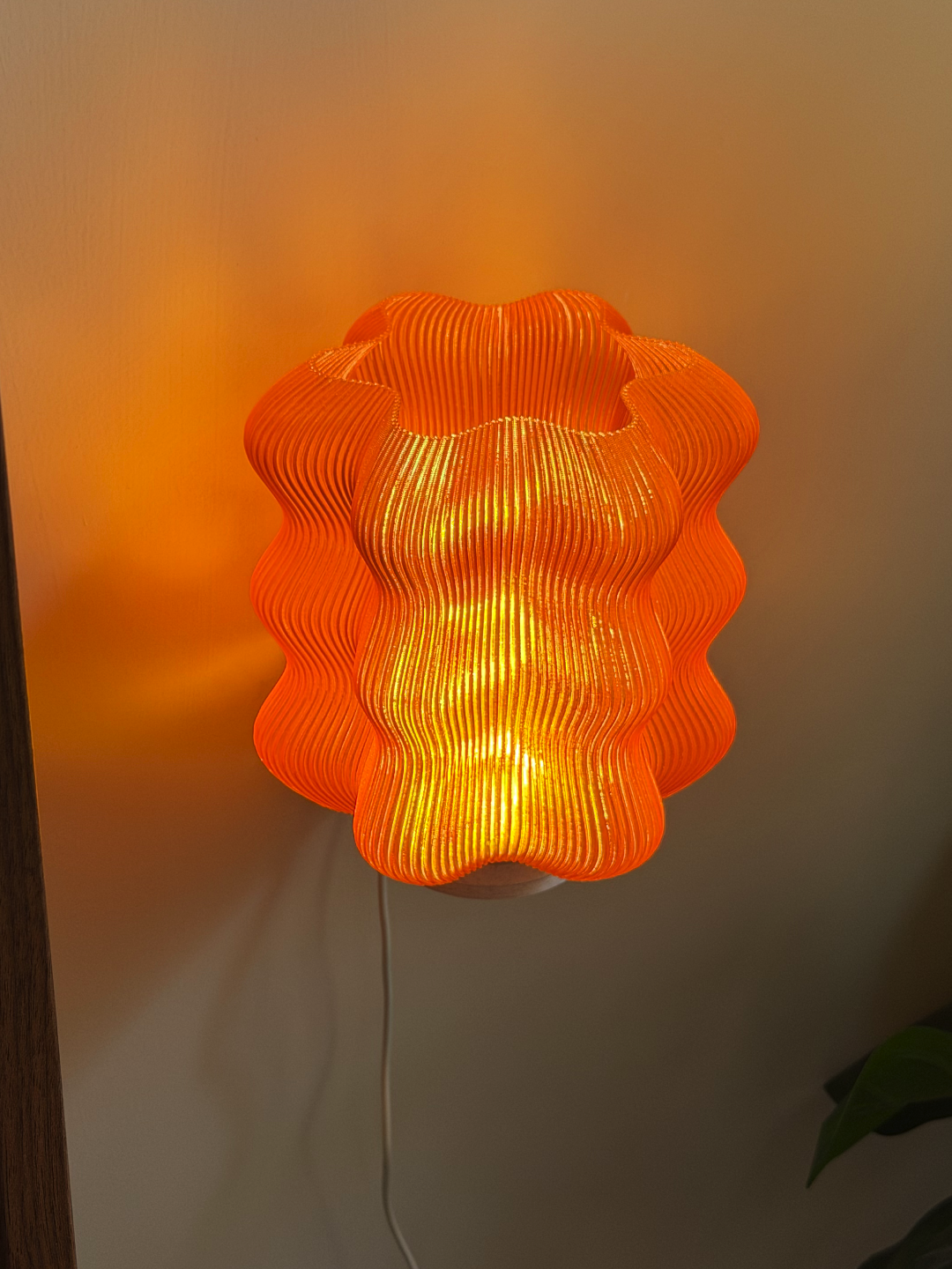 Solis Plug-In Wall Lamp