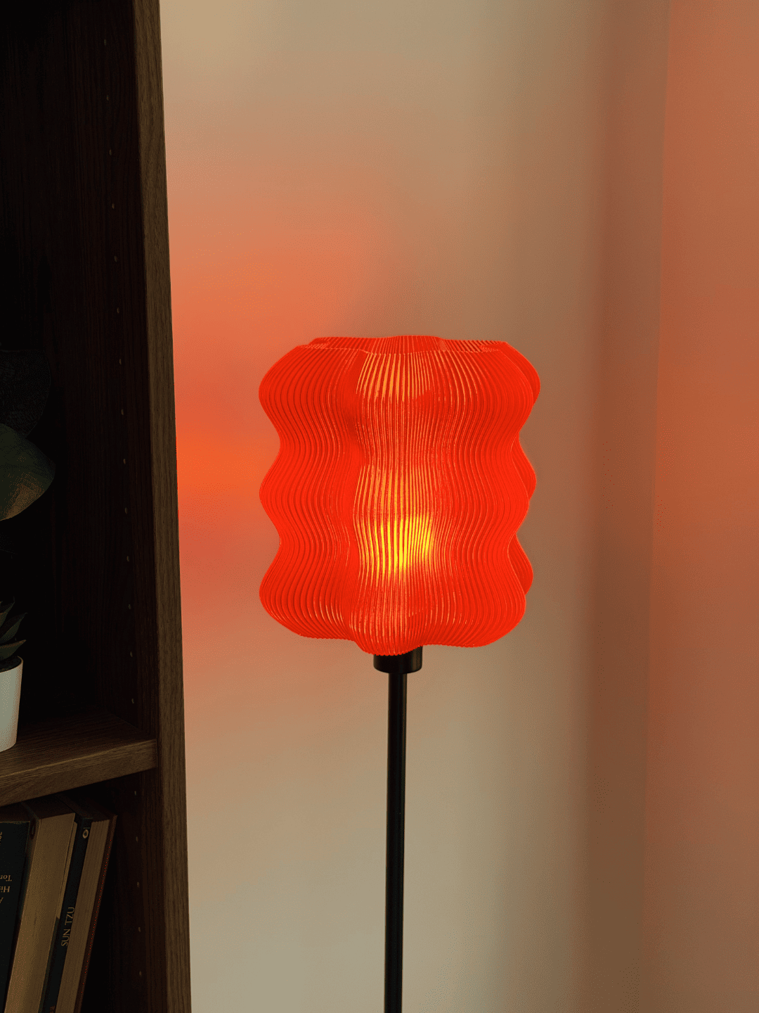 Ripple Floor Lamp