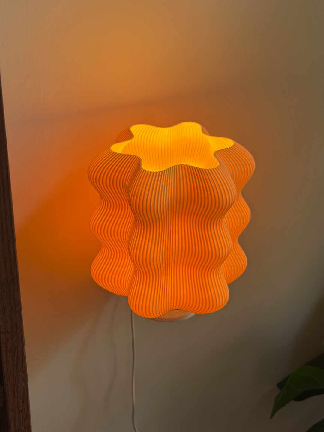 Solis Plug-In Wall Lamp