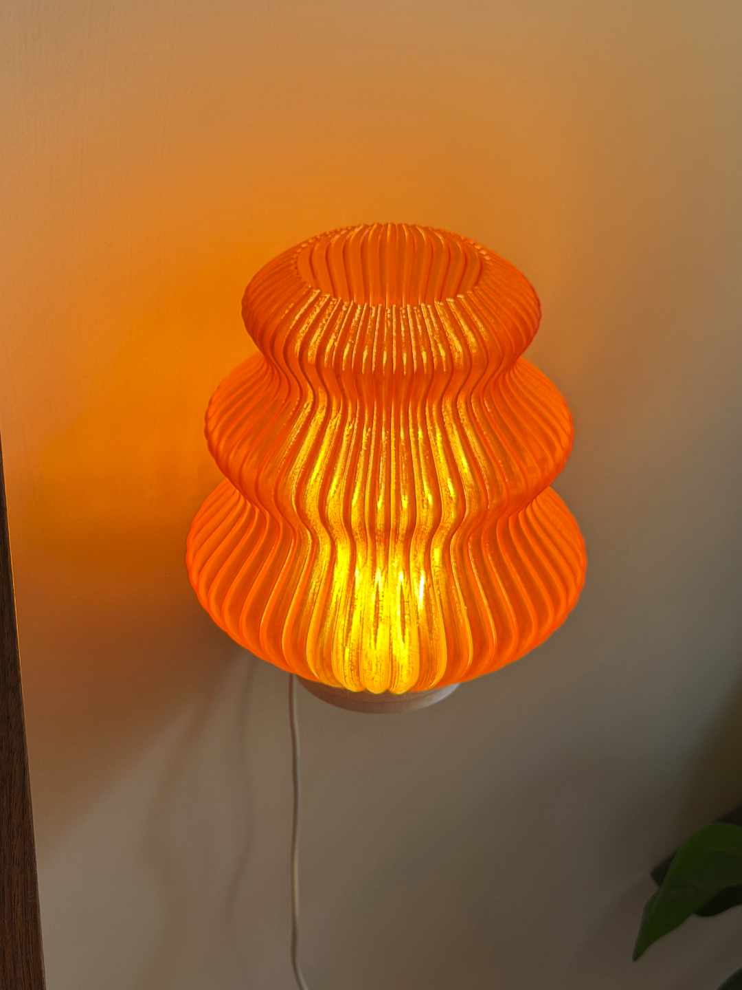 Solis Plug-In Wall Lamp