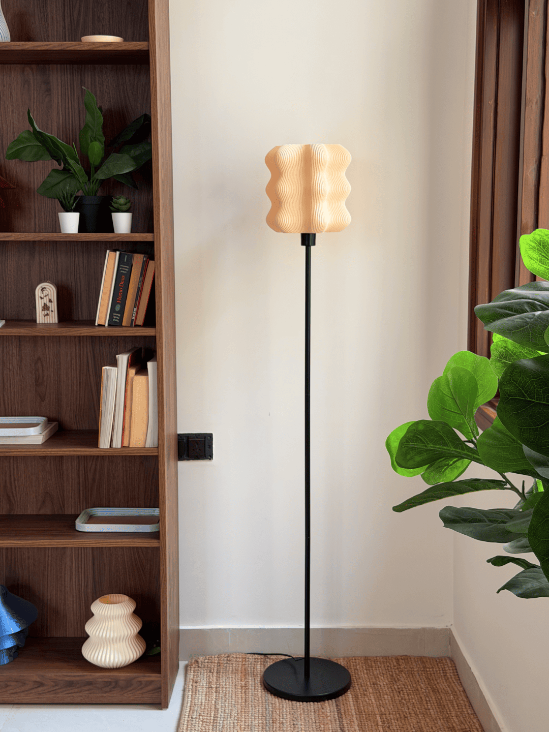 Ripple Floor Lamp