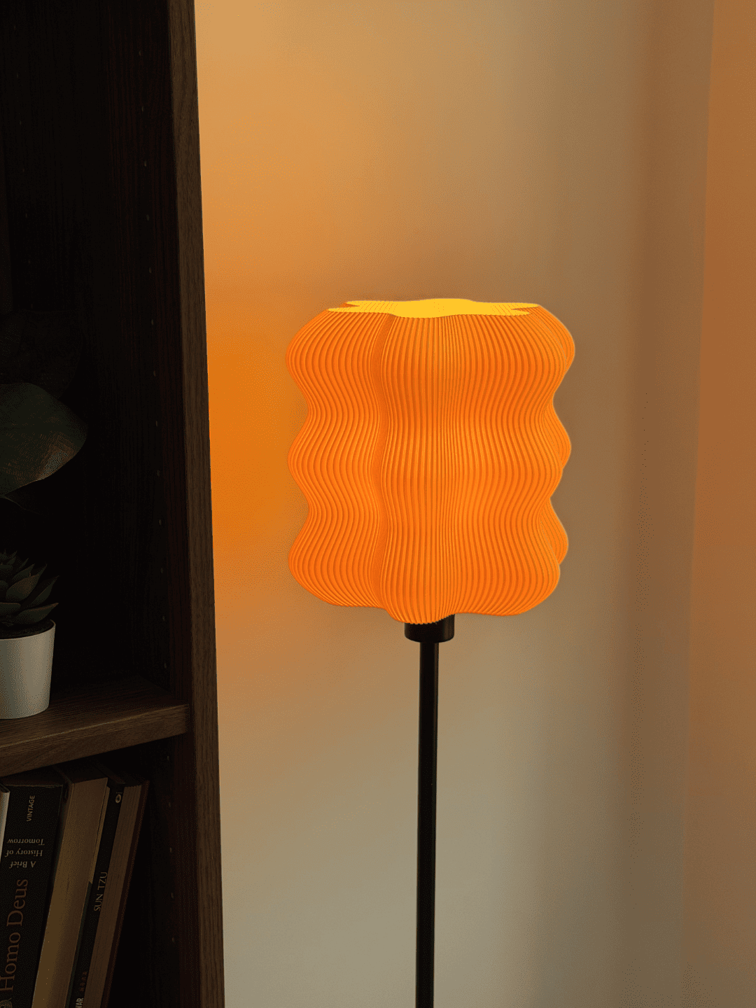 Ripple Floor Lamp